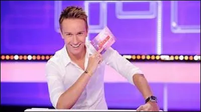 En quelle année est apparue l'émission "Slam" présenté par Cyril Féraud existe-t-elle ?
