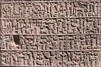 Laquelle de ces langues de l'antiquité n'est pas d'origine indo-européenne ?