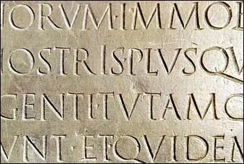 En latin les chiffres s'écrivent avec des lettres : I pour 1, V pour 5, X pour 10, L pour 50, C pour 100, D pour 500 et M pour 1000. Mais à l'origine, comment ces chiffres latins ont-ils été formés ?