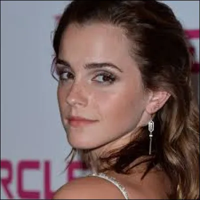 Combien de films Emma Watson a-t-elle joués (2020) ?