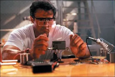 Il est Ray Quick dans ce film