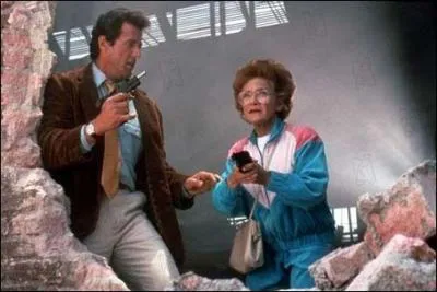 Il est Joe Bomowski dans ce film