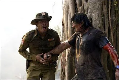 Il est John Rambo dans ce film
