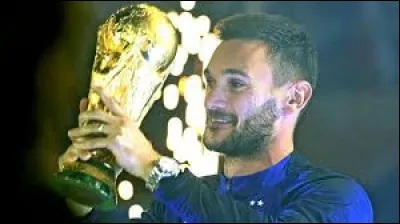 Qui &eacute;tait le capitaine des Bleus ?