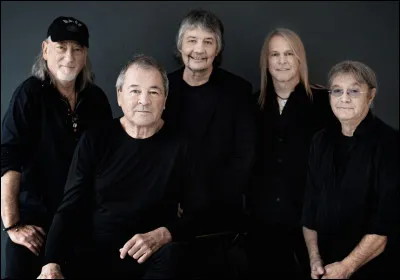 Quelles sont les initiales de "Deep Purple" ? (dans l'ordre)