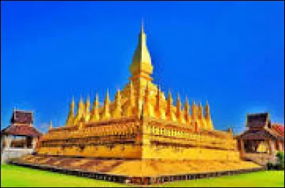 Allons dans un pays assez peu connu : le Laos. Qu'est-il censé se trouver dans le temple Pha That Luang ?