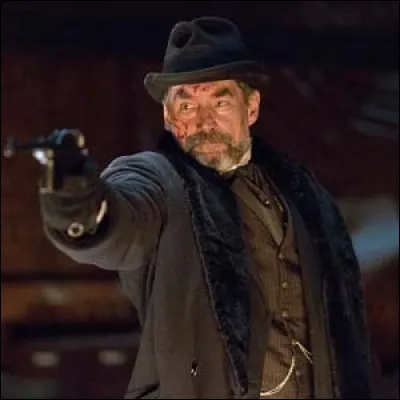 Quel est le personnage de Timothy Dalton ?