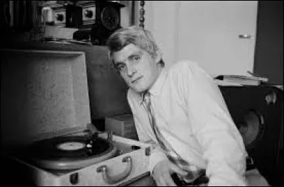 Complétez le titre de cette chanson : "Les...