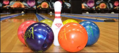 Au bowling, si vous arrivez à faire tomber toutes les quilles en deux essais, vous marquez un...