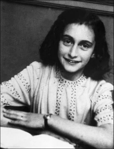 Annelies Marian Frank est le nom de naissance d'Anne Frank.