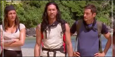 Parmi les quatre héros, lequel a fait quatre fois Koh-Lanta' ?