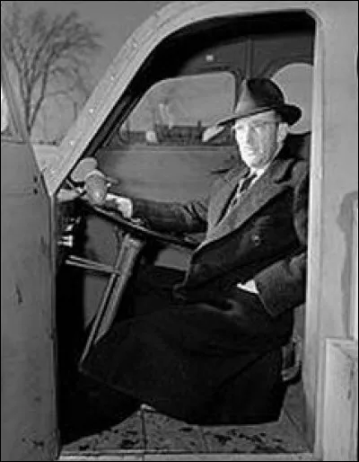 Joseph-Armand Bombardier est un inventeur canadien qui a donné la fameuse société Bombardier. Mais qu'a-t-il inventé dans les années 50 ?