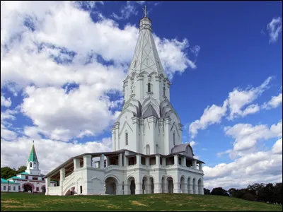 Toujours à Moscou, pourriez-vous nommer cette église ?