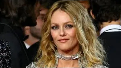 Comment s'appelle cette actrice ?