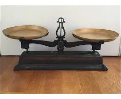 Ceci est une balance de Roberval.