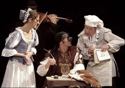 A quelle femme Cyrano de Bergerac écrit-il des lettres enflammées  ?