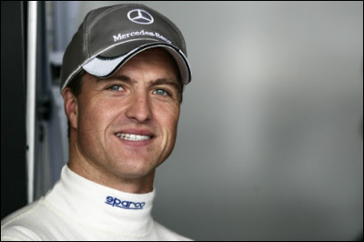 En Formule 1, quel est le prénom du frère de Michael Schumacher ?