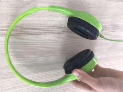 De quelle couleur est ce casque ?