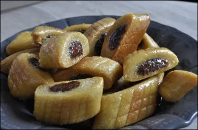 De quoi les makrouts sont-ils fourrés ?