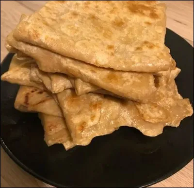 Comment appelle-t-on ces crêpes feuilletées orientales ?
