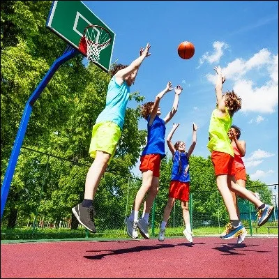 Quel sportif est le plus jeune champion du monde de tous les temps ?