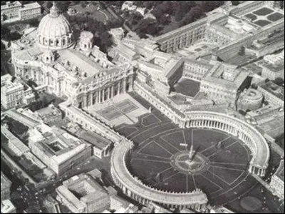 De Santa Maria ad Martyres (le Panthéon) à la toute dernière réalisée par l'archistar Richard Meier, en passant par l'incontournable San Pietro in Vaticano.
Mais combien d'églises, basiliques, et autres monuments religieux compte Rome au total ?