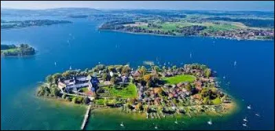 Le Chiemsee est un lac situé en Allemagne.