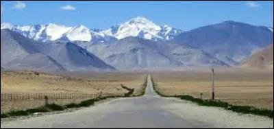 Le Pamir désigne un massif de montagne d'Asie.