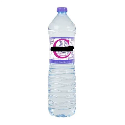 Quelle est la marque de cette bouteille d'eau ?