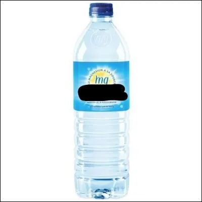 Quelle est la marque de cette bouteille d'eau ?