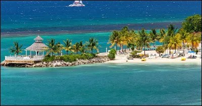 Les chutes de Dunn, Dolphin Cove, Mystic Mountain... Nombreux sont les endroits à voir en Jamaïque. Quelle est la capitale de la Jamaïque ?