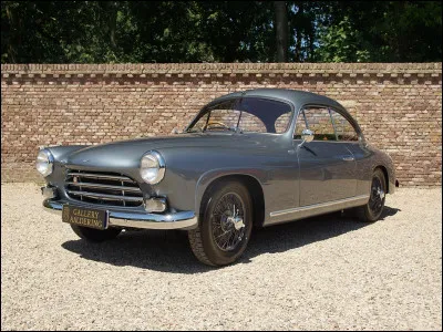Cet élégant coupé donc le bloc est en aluminium ne sauvera pas son constructeur malgré plusieurs victoires en rallye. Quelle est cette rareté ?
