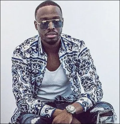 De qui Dadju est-il le frère ?