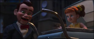 Comment s'appelle cette poupée de ventriloque qui vit dans la boutique d'antiquités ?