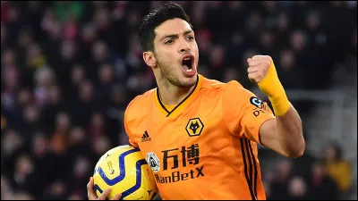 Comment s'appelle le buteur vedette de Wolverhampton ?