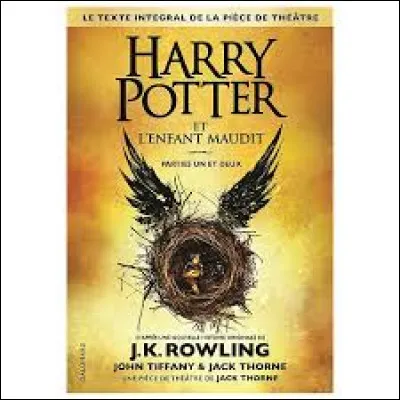 Dans la pièce de théâtre Harry Potter et l'Enfant Maudit, la cicatrice d'Harry lui fait mal. Depuis combien de temps cela ne lui était-il pas arrivé ?