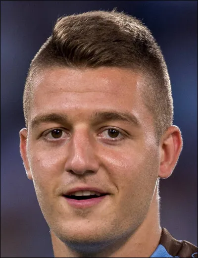 Qui est ce footballeur ?