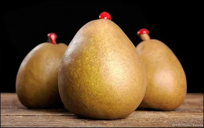 On associe chaque variété de poire à sa saison. De quel type est la poire Passe-Crassane ?