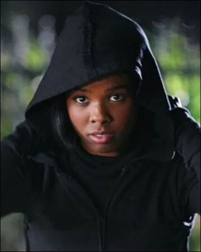 Quel est le pouvoir de Monica Dawson  ?