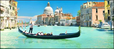 La bourse d'Italie ce trouve à Milan.