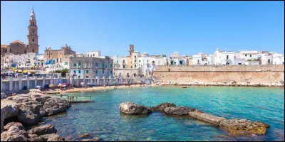 Quelle est son altitude par rapport à la mer ?