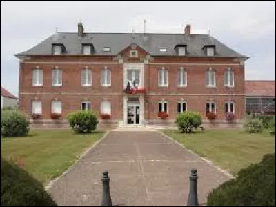 Je vous emmène en Normandie, à Autretot. Commune du Pays de Caux, elle se situe dans le département ...