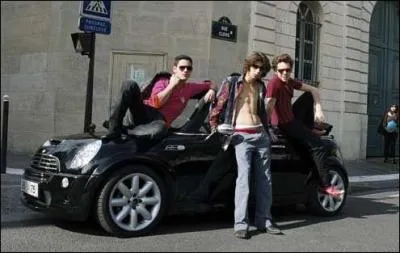 Comment se nomme ces trois gars ?