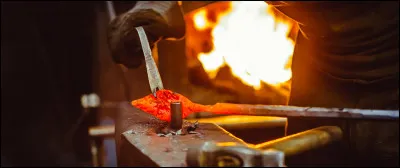 C'est le dieu de la forge et du feu.