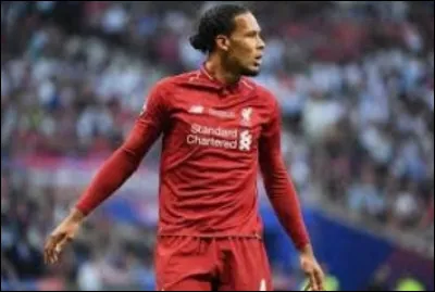 De quelle nationalité est Van Dijk ?