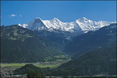 Ce sommet culmine à 4 158 mètres : dans quel pays sommes-nous ?