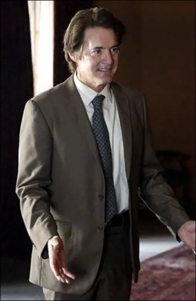 Que devient Cal (père de Daisy) après que le S.H.I.E.L.D lui ait effacé la mémoire ?