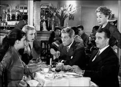 Jean Gabin (Max) et René Dary (Riton) ont un gros magot en lingots que Lino Ventura (Angelo), rêve de leur voler.
Tout ça finira mal...
Jacques Becker, 1954.