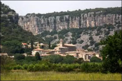 Commune occitane, dans l'arrondissement du Vigan, Corconne se situe dans le département ...