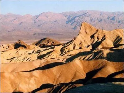 Quelle valle est au niveau le plus bas du continent amricain ?